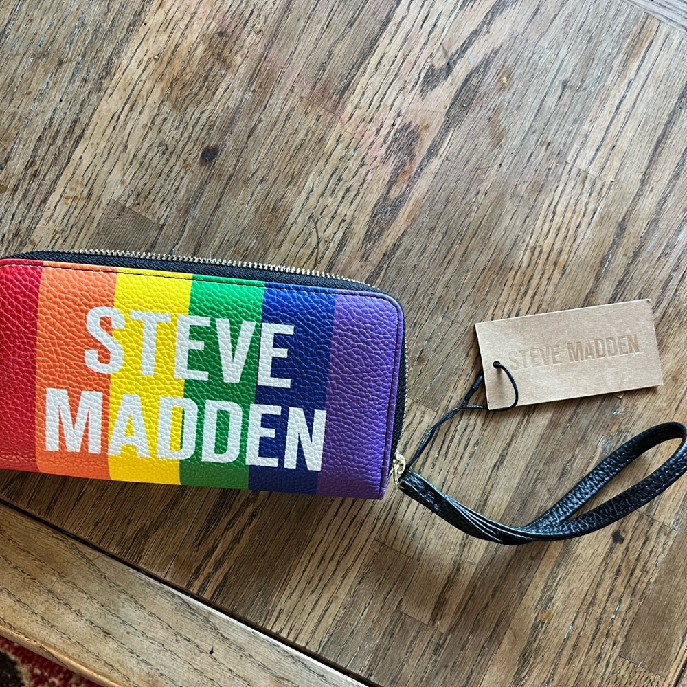 BRAND NEW Steve Madden Wallet - Picture 1 of 3